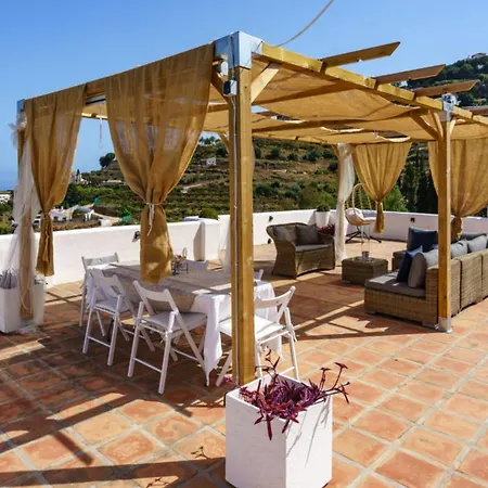Global Camelia Blanca 16090 Holiday home *